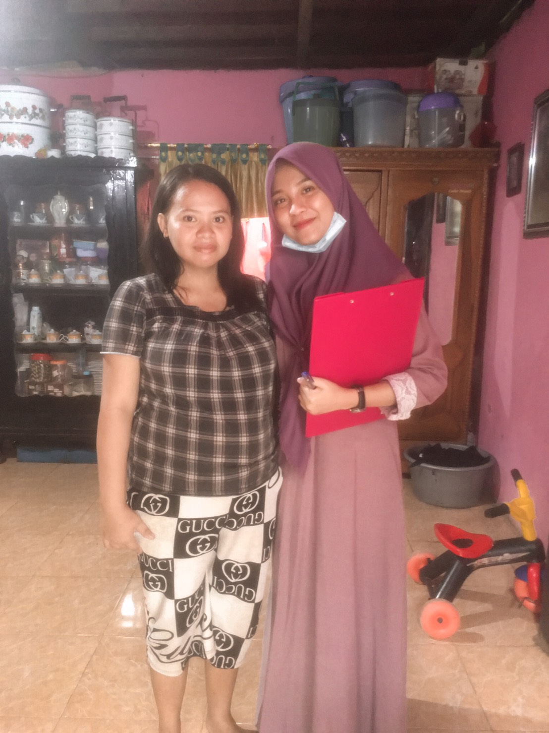 Bu Ningsih "Sekiranya kami bisa dibantu USG gratis"